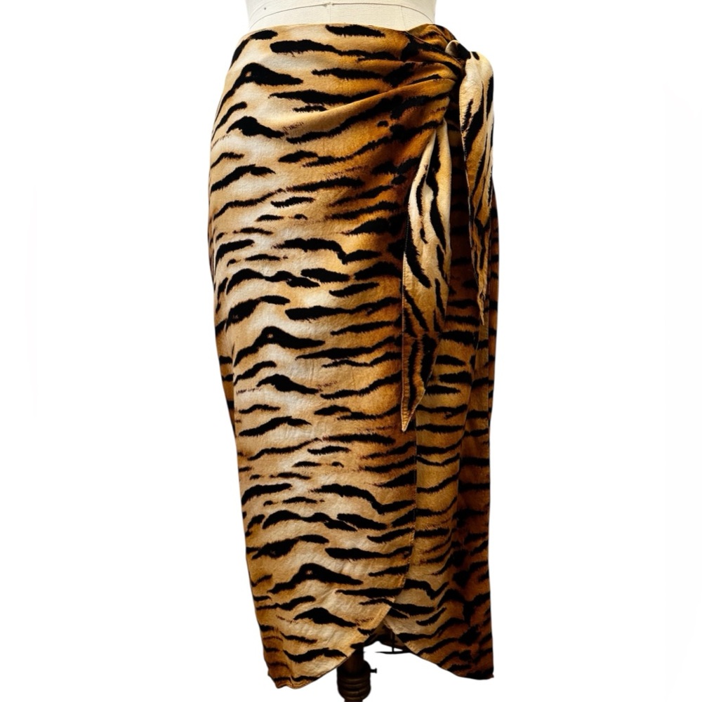 Forever 21 Black and Golden Brown Tiger Print Wrap Skirt